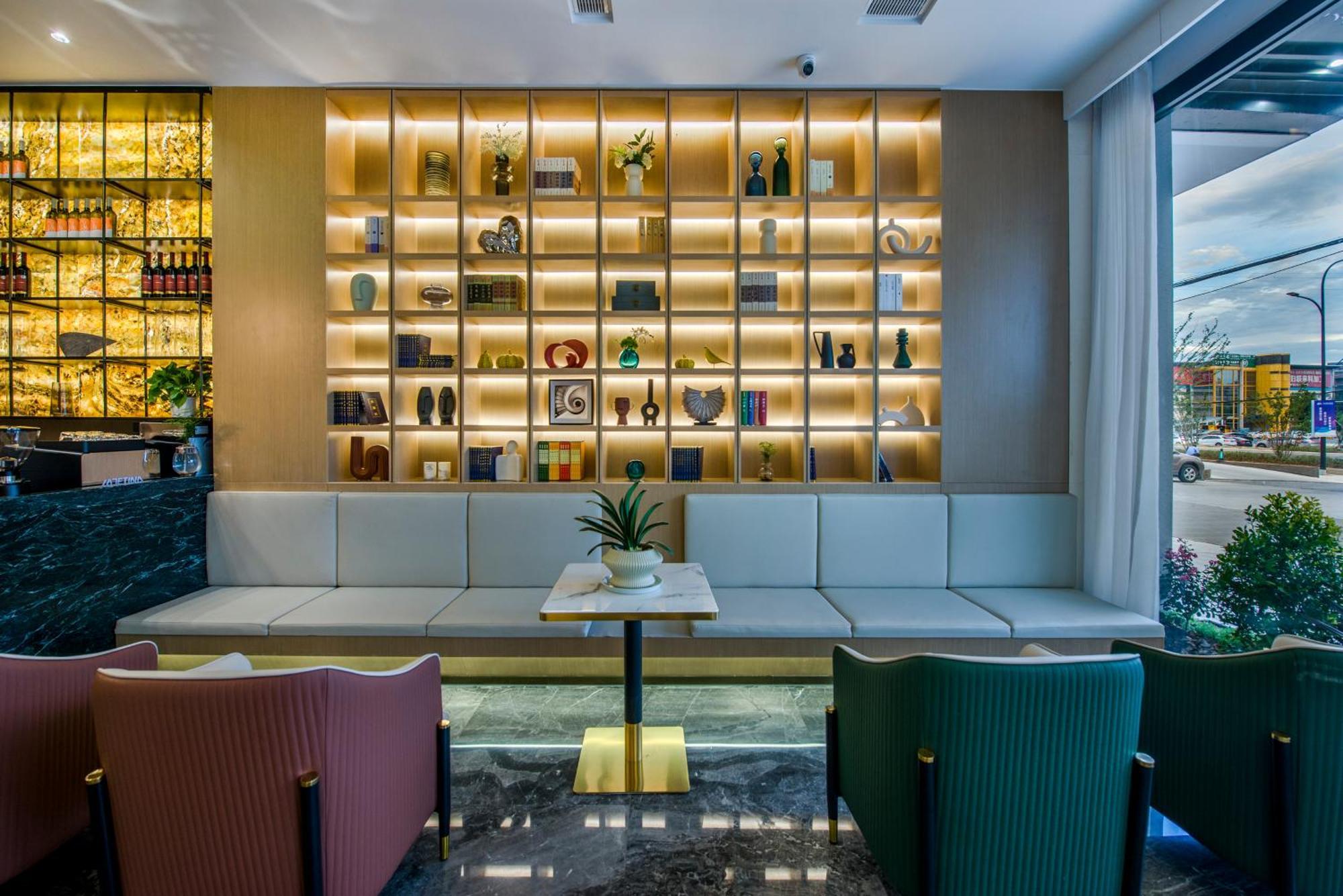Yiwu Baide Theme Hotel Esterno foto